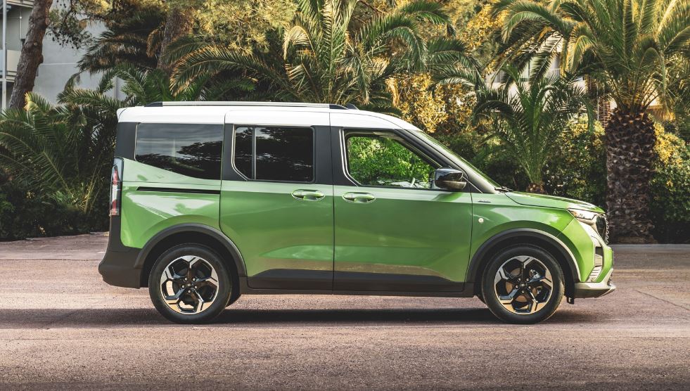 2024 Ford Tourneo Courier Titanium 1.0 EcoBoost Otomatik Yakıt Tüketimi