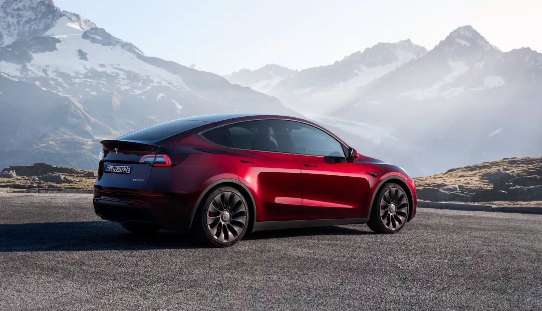 2024 Tesla Model Y Long Range 75 kWh Otomatik Özellikleri