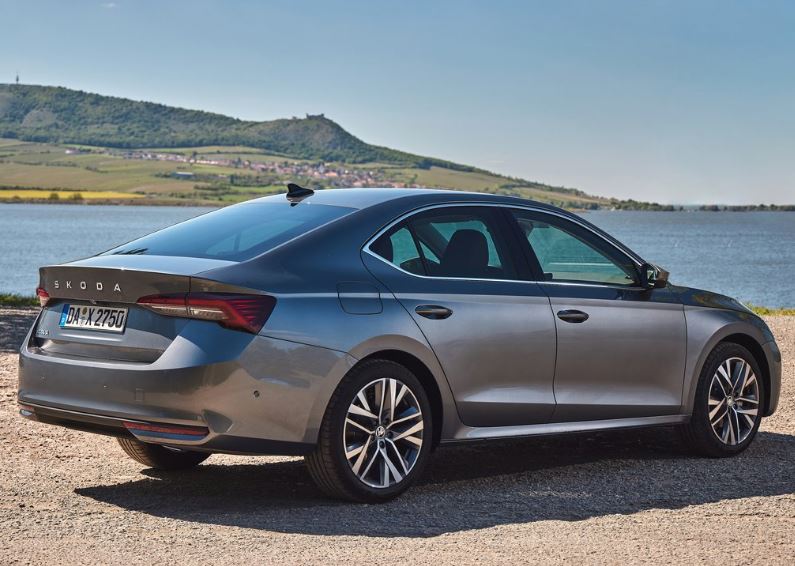 2024 Skoda Yeni Octavia Elite 1.5 TSI eTEC Otomatik Yakıt Tüketimi