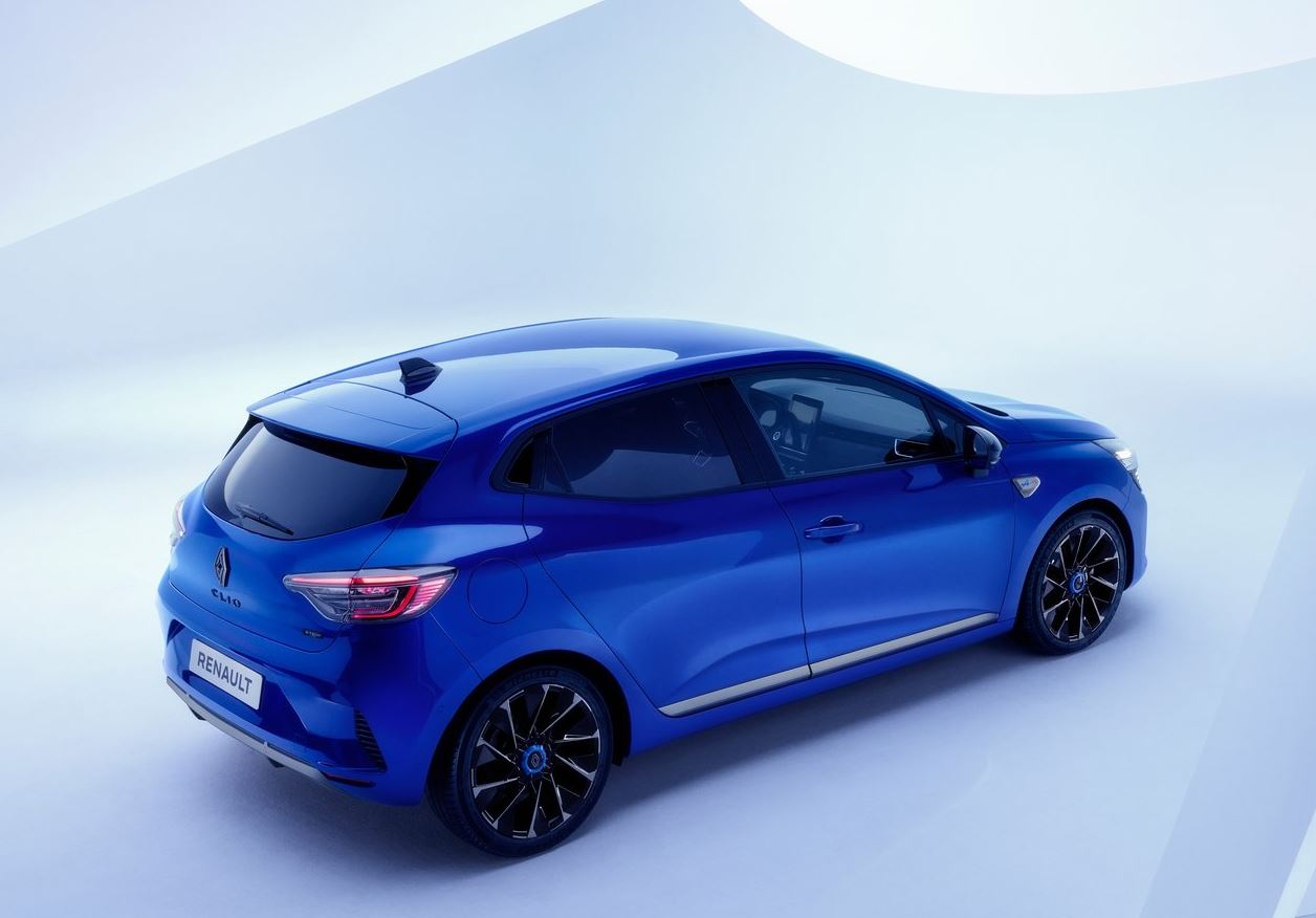 2024 Renault Clio techno esprit alpine 1.0 TCe Otomatik Yakıt Tüketimi
