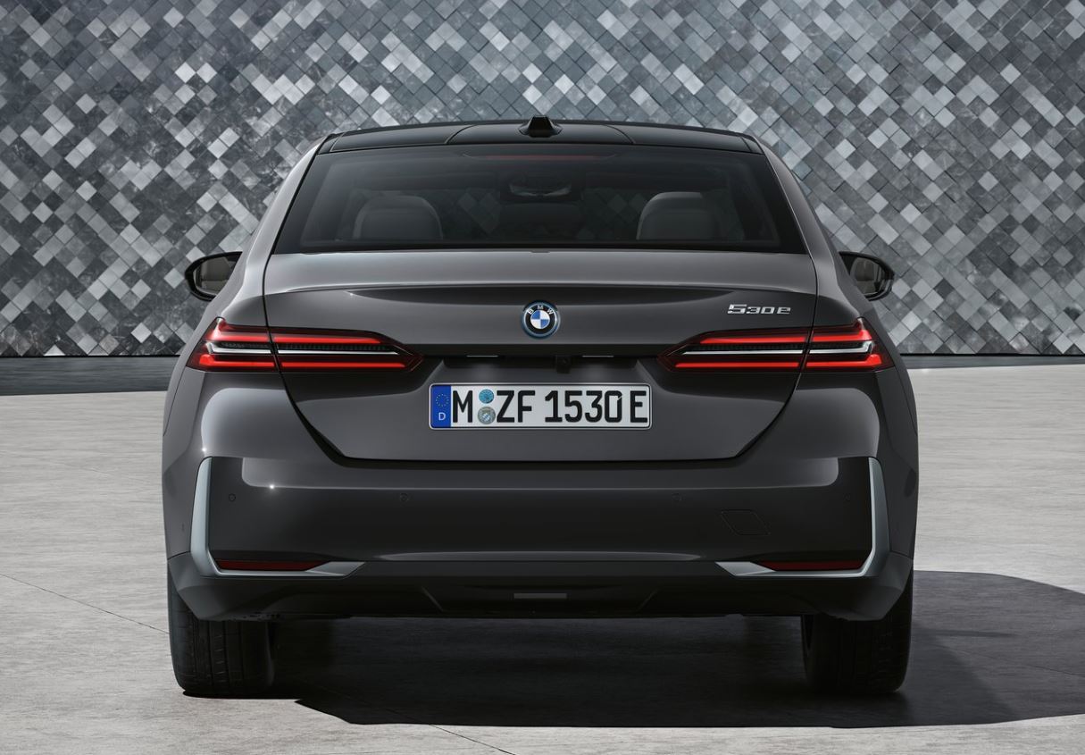 2025 BMW 5 Serisi 520d 2.0 xDrive Teknik Özellikleri